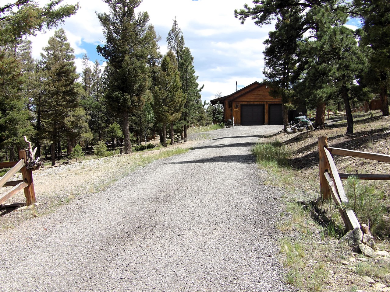 a nice recycled asphalt driveway