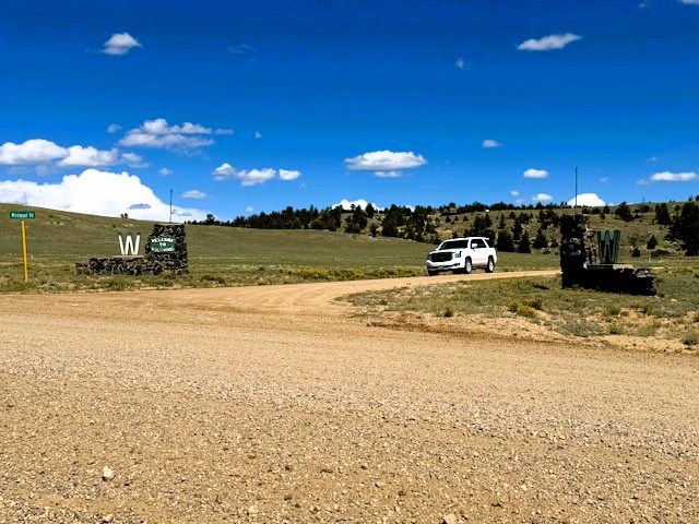 the entrance into wildwood rec village at wildwood road and county rd 15, the elkhorn rd