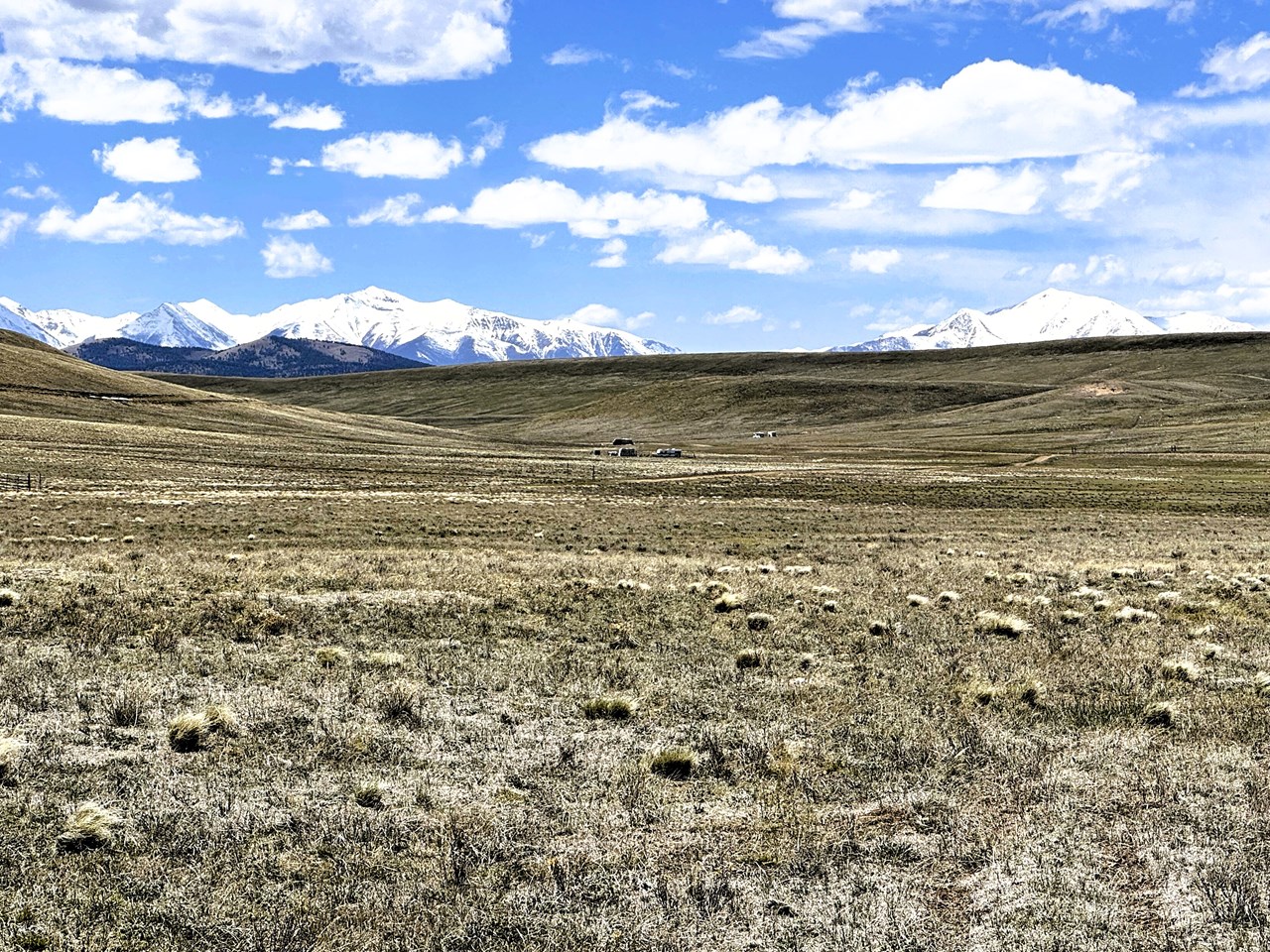 zoomed view west southwest to the collegiate peaks
